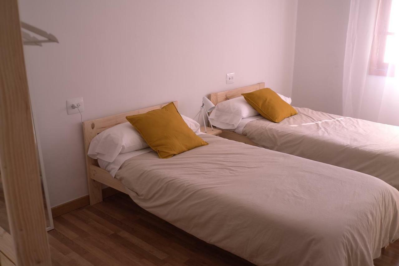 A Casa Da Pena Vixia Apartment Ourense Bagian luar foto